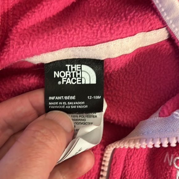 North Face toddler jacket 12-18 months - Picture 2 of 4